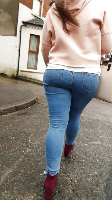 Толстушки в джинсах картинки