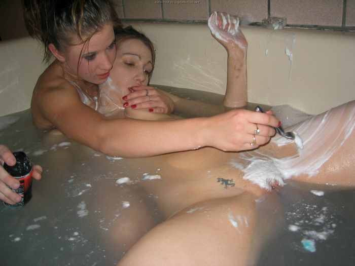 Секс в ванной фото домашнее